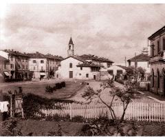 Piazza Ortica anni 40